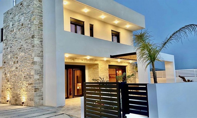 Kamilari House | 120 m² House ∙ 2 bedrooms ∙ 4 guests