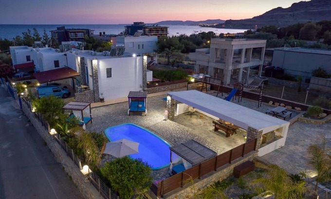 Lardos House | 120 m² House ∙ 4 bedrooms ∙ 8 guests