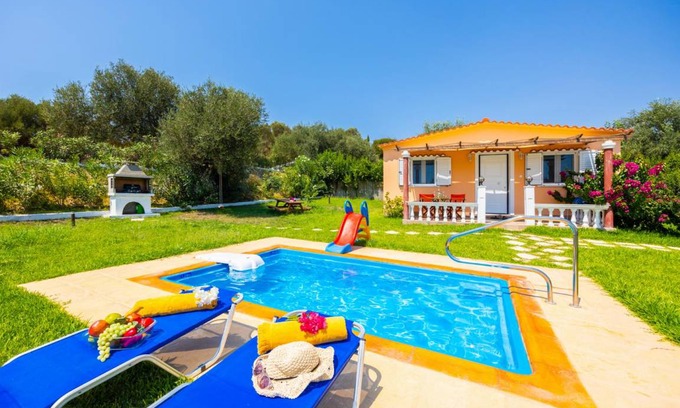 Spartia Villa | 120 m² Villa ∙ 2 bedrooms ∙ 4 guests