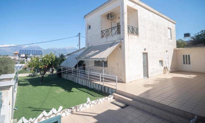Petrokefalion House | 136 m² House ∙ 4 bedrooms ∙ 8 guests