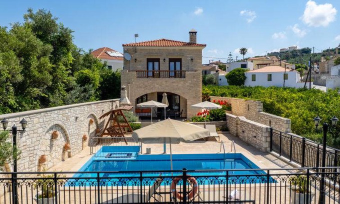 Asteri House | 140 m² House ∙ 3 bedrooms ∙ 6 guests