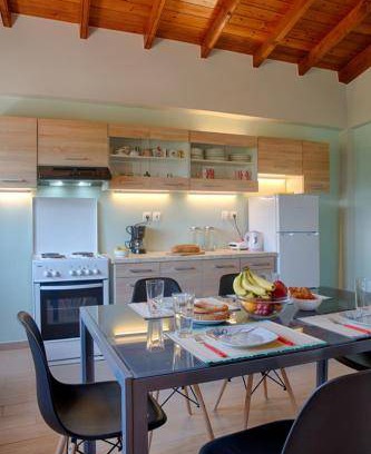 Pelekas Villa | 140 m² Villa ∙ 2 bedrooms ∙ 6 guests