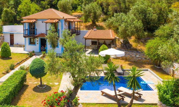 Skopelos Town Villa | 145 m² Villa ∙ 2 bedrooms ∙ 5 guests