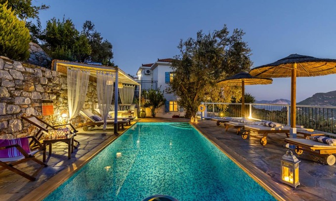 Skopelos Villa | 145 m² Villa ∙ 3 bedrooms ∙ 6 guests