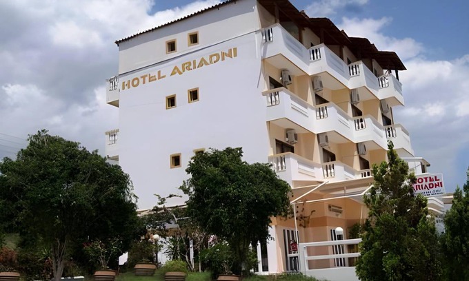 Arvi Hotel | 15 m² Hotel ∙ 127 guests