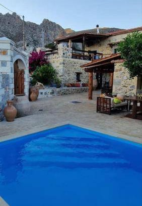 Drimiskos House | 150 m² House ∙ 3 bedrooms ∙ 8 guests