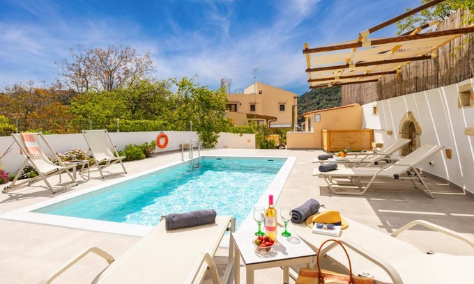 Kare Villa | 153 m² Villa ∙ 3 bedrooms ∙ 6 guests
