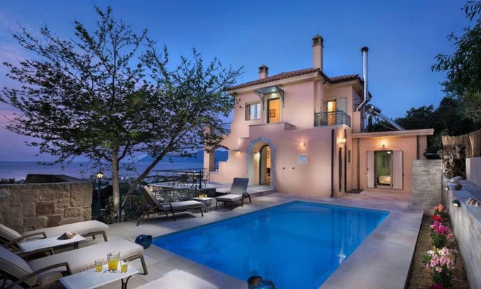 Kissamos Apartment | 165 m² Apartment ∙ 4 bedrooms ∙ 10 guests