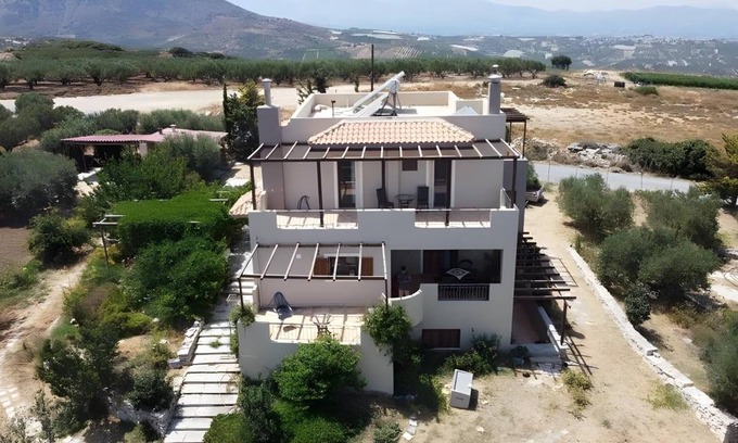 Kounavi House | 165 m² House ∙ 4 bedrooms ∙ 10 guests