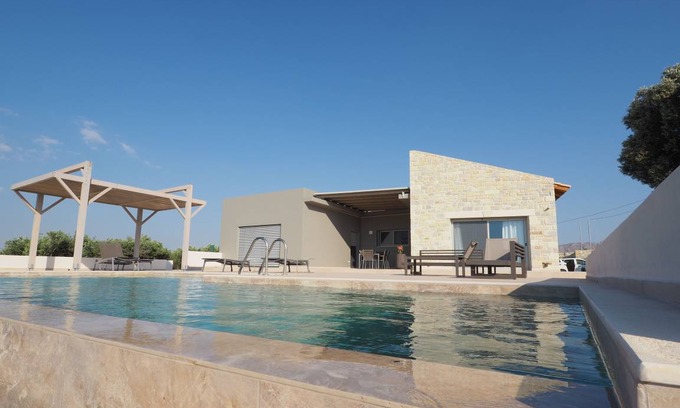Faistos House | 170 m² House ∙ 2 bedrooms ∙ 4 guests