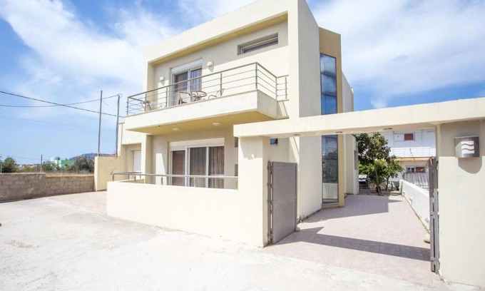 Pastida House | 174 m² House ∙ 3 bedrooms ∙ 8 guests