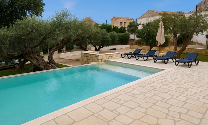 Pervolakia Villa | 182 m² Villa ∙ 3 bedrooms ∙ 7 guests