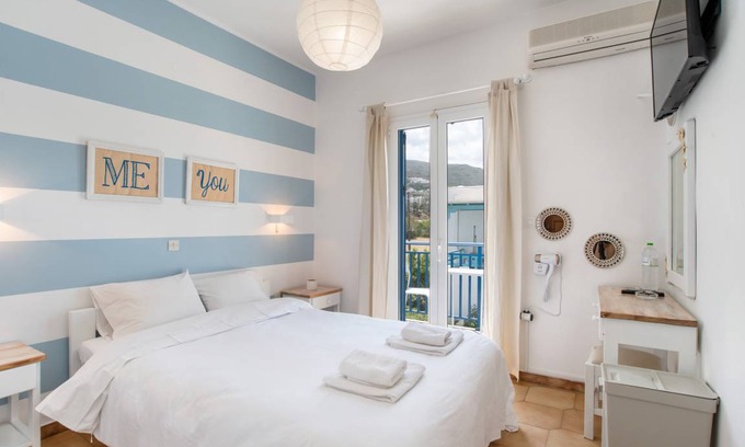 Paros Cabin | 19 m² Lodge ∙ 1 bedroom ∙ 2 guests