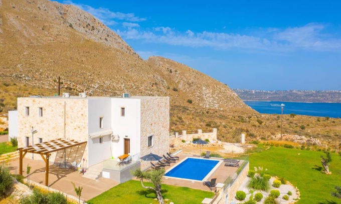Megala Chorafia Villa | 190 m² Villa ∙ 4 bedrooms ∙ 10 guests