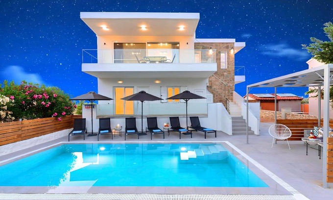 Asprouliani House | 200 m² House ∙ 5 bedrooms ∙ 12 guests