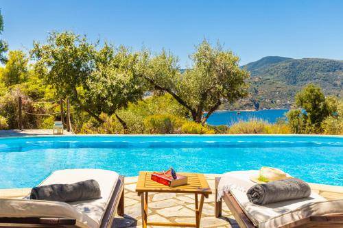 Skopelos Villa | 200 m² Villa ∙ 1 bedroom ∙ 7 guests