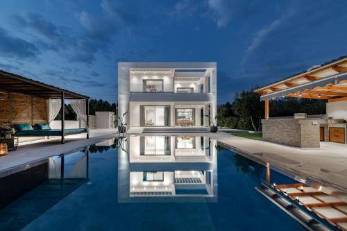 Neromilos Villa | 200 m² Villa ∙ 4 bedrooms ∙ 8 guests