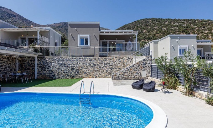 Vlichada House | 216 m² House ∙ 4 bedrooms ∙ 9 guests