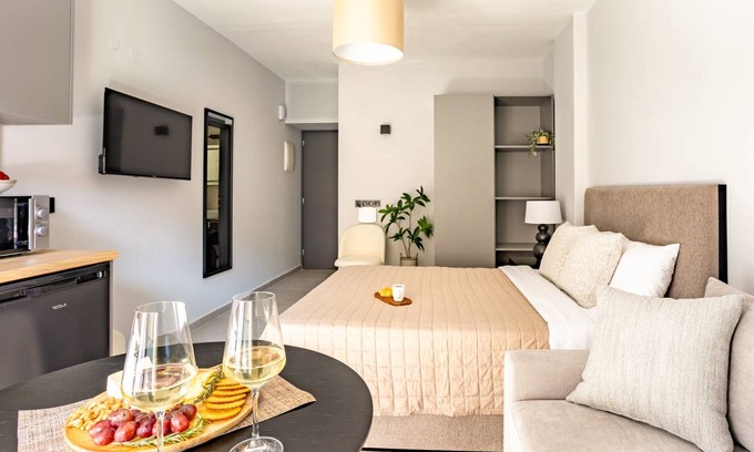 Thessaloniki City Centre Apartment | 22 m² Studio flat ∙ 1 bedroom ∙ 4 guests