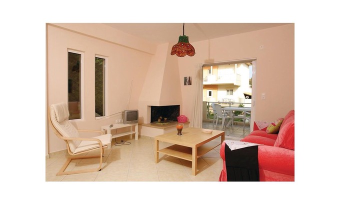 Diakofto House | 3 bedroom accommodation in Diakopto Achaias