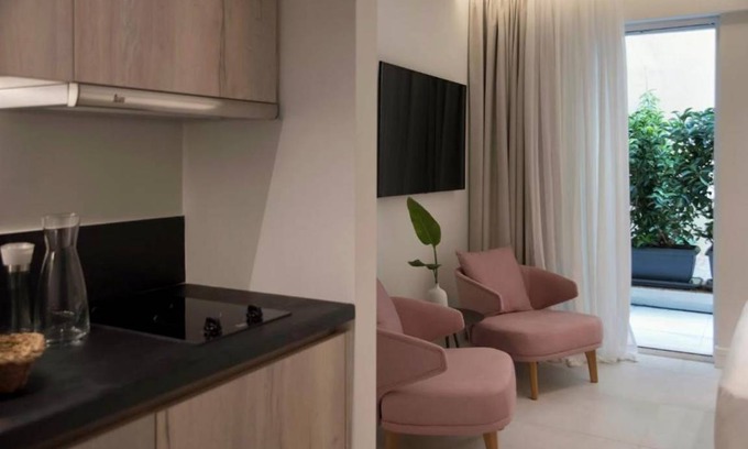 Glyfada Apartment | 30 m² Apartment ∙ 2 guests