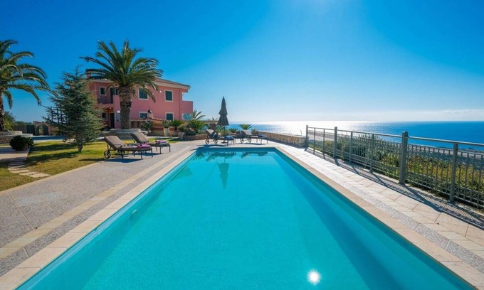 Menegata Villa | 350 m² Villa ∙ 5 bedrooms ∙ 10 guests