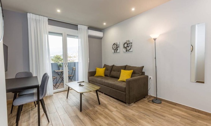 Dafni-Ymittos Apartment | 40 m² Apartment ∙ 1 bedroom ∙ 3 guests