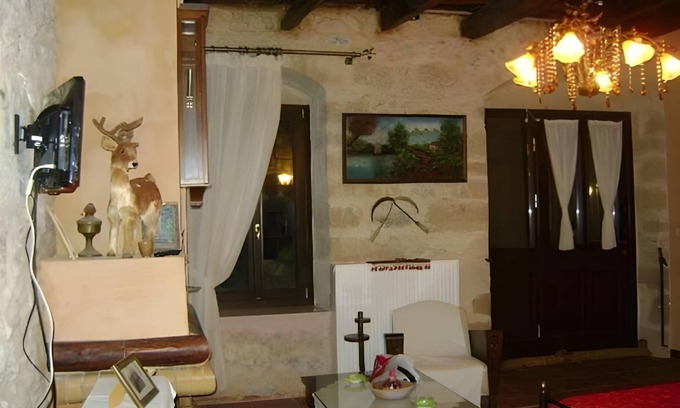 Vlachiana Apartment | 400 m² Apartment ∙ 5 bedrooms ∙ 12 guests