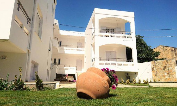 Kalyves Apartment | 43 m² Apartment ∙ 127 guests