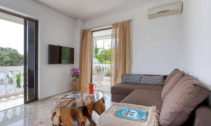 Varkiza Apartment | 52 m² Apartment ∙ 1 bedroom ∙ 2 guests