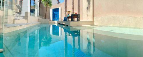 Loutra Villa | 650 m² Villa ∙ 6 bedrooms ∙ 12 guests