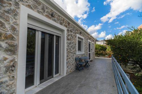Stegna House | 70 m² House ∙ 2 bedrooms ∙ 5 guests