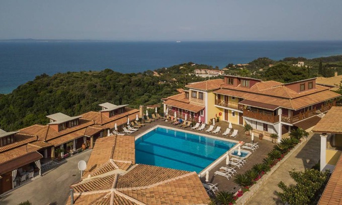 Xirokastello Apartment | 70 m² Serviced apartment ∙ 10 guests