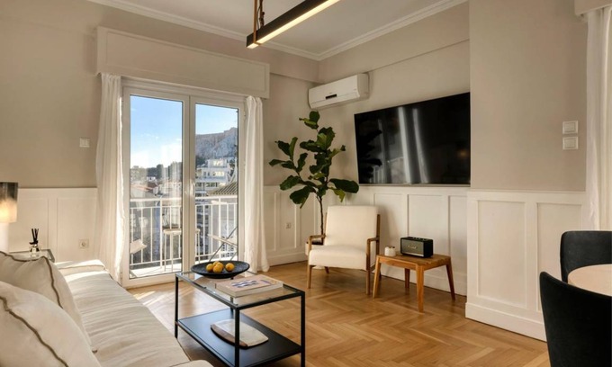 Athens City Centre Apartment | 74 m² Apartment ∙ 2 bedrooms ∙ 4 guests