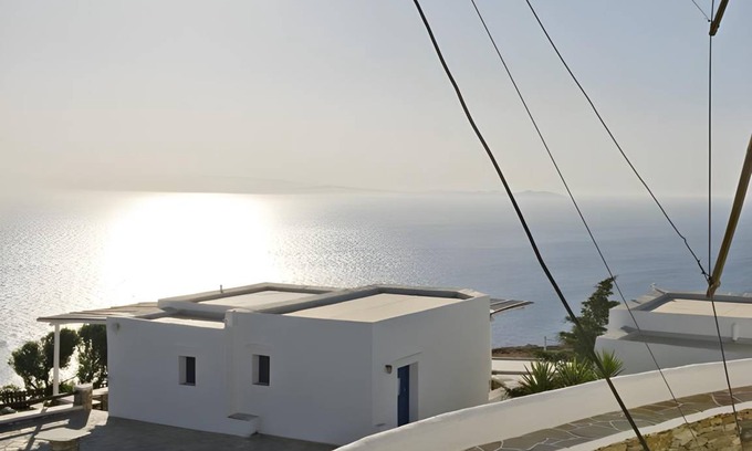Sifnos Apartment | 75 m² Serviced apartment ∙ 2 bedrooms ∙ 4 guests