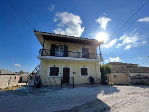 Fiolitis Apartment | 85 m² Apartment ∙ 2 bedrooms ∙ 6 guests