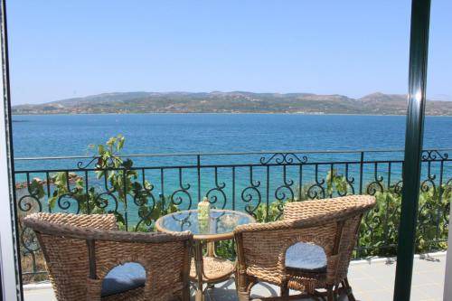 Kefalonia House | 90 m² House ∙ 2 bedrooms ∙ 4 guests