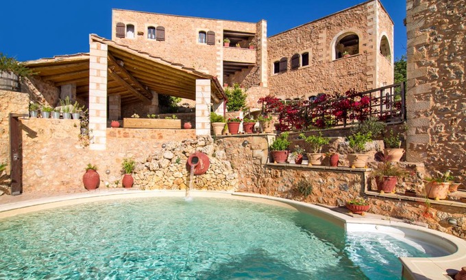 Samonas House | 90 m² House ∙ 2 bedrooms ∙ 4 guests