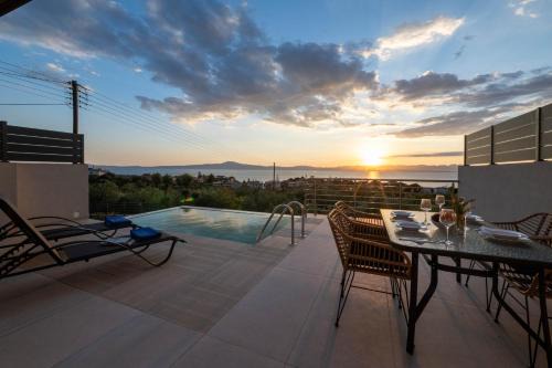 Avia Apartment | A V Luxury Apartments with Private Pools