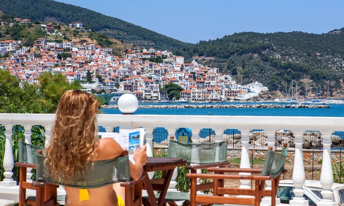 Skopelos Hotel | Aeolos Hotel