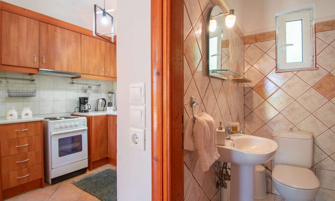 Xirokastello Apartment | Alavastros maisonette