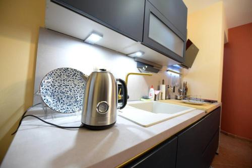 Komotini Apartment | AMALFI luxury APARTMENT