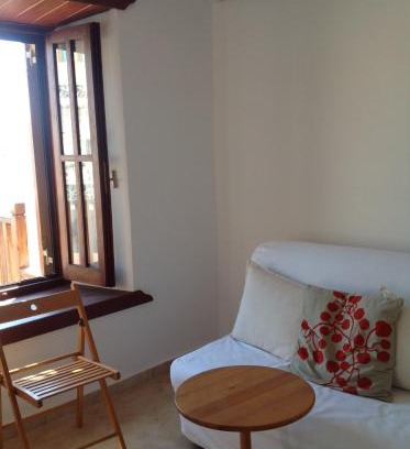 Halki Apartment | Amalia Harbor