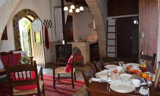 Megala Chorafia House | Anna's Stone House