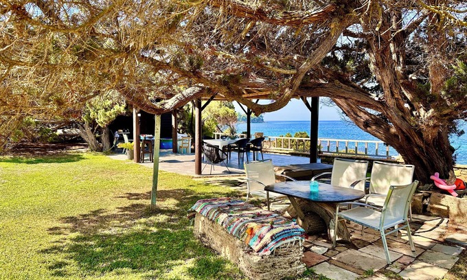 Pyrgos Hotel | Apartments Genari