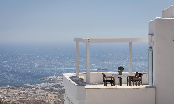 Tinos Town Apartment | Azure 1 by Morfes Luxury Apartments