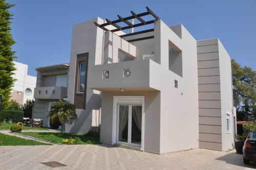 Ixia House | Beautiful house with garden in Rhodes