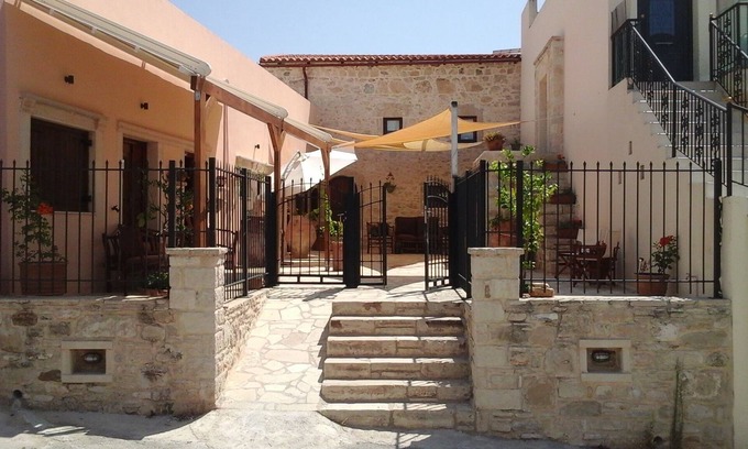 Sivas Apartment | Big 2 bedroom apartment in the heart of Sivas Village, Crete.
