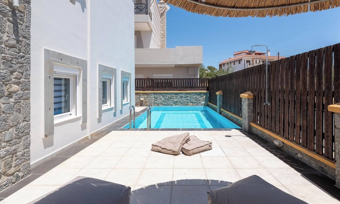 Lardos Villa | Bougan Villa