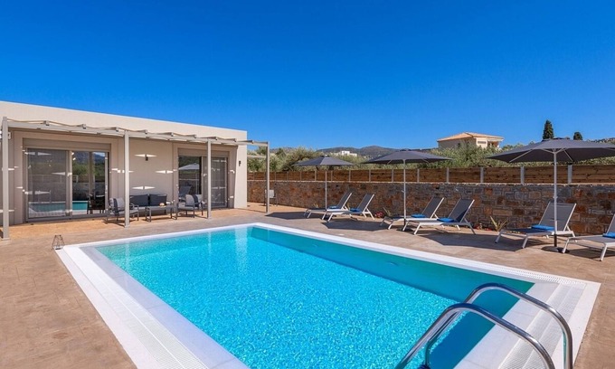 Skotino Villa | Bright & Spacious Villa, A/C, Private Pool, Mountain Views - Hersonissos Area, 2.8km to Beaches!